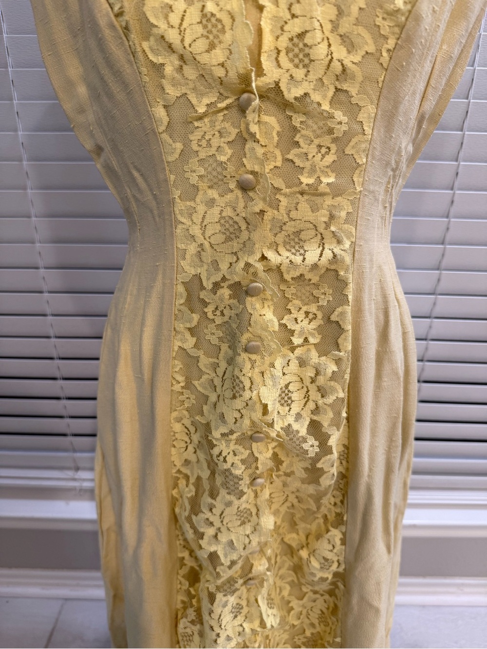 Lace-Front Yellow Maxi Dress with V-Neck - Picture 2 of 6